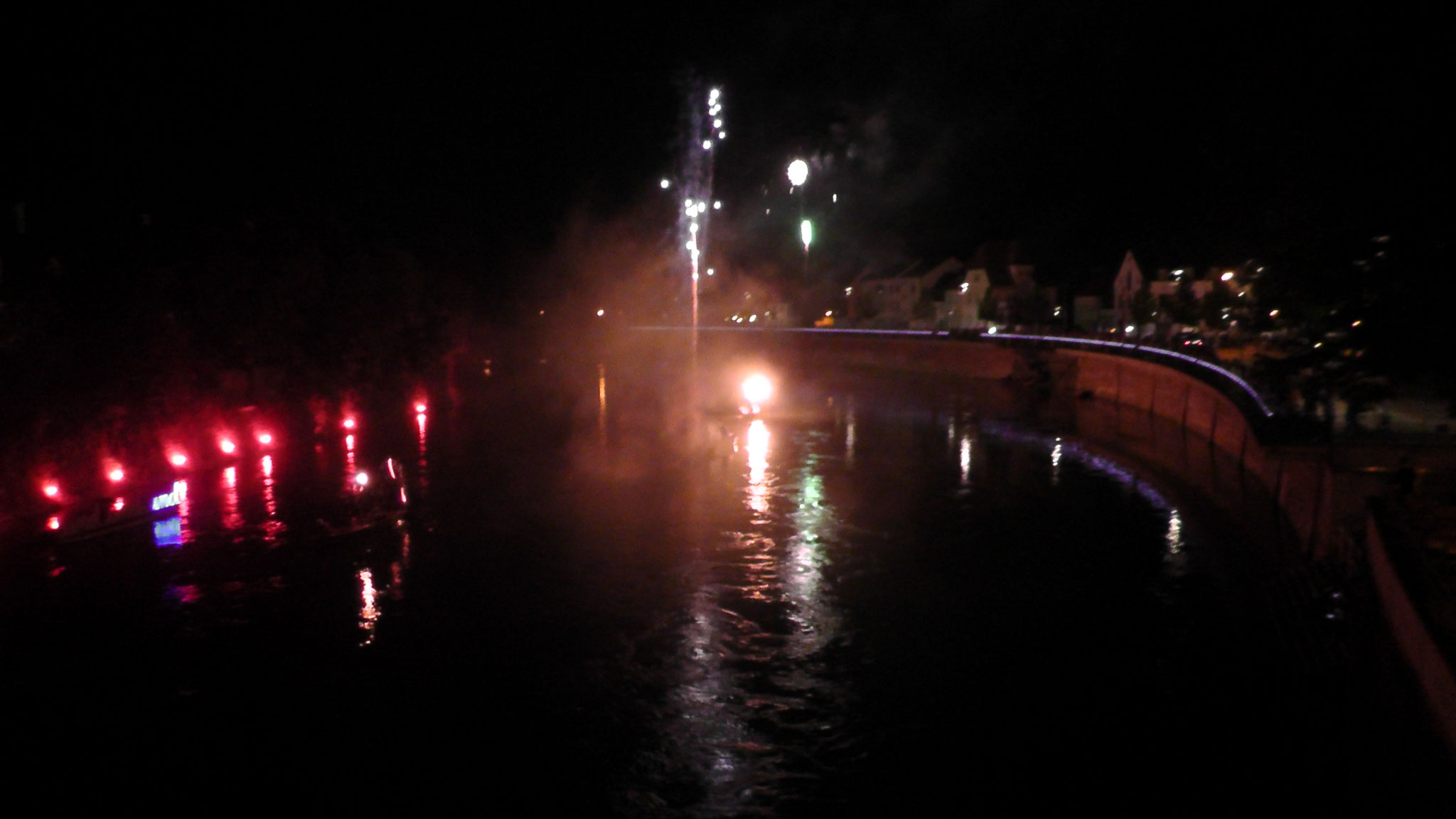 Nächtliches Feuerwerk vom Fischergasslerfest.